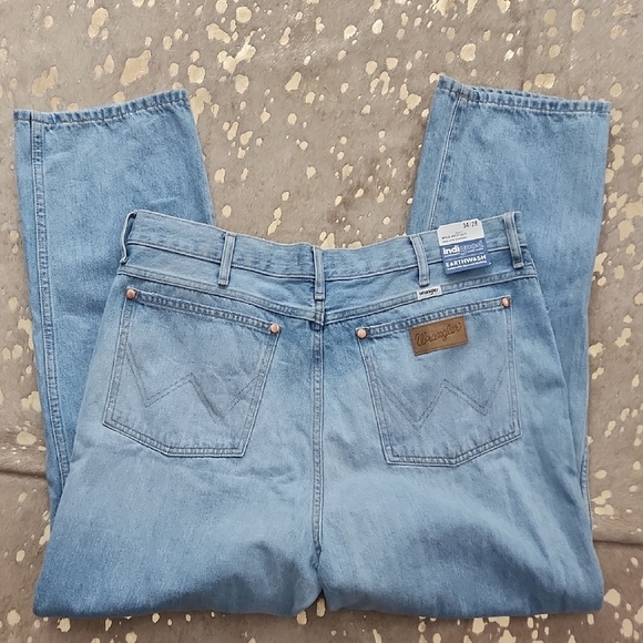 Wrangler Blue Straight Leg Jeans with Classic Style - Picture 6 of 6
